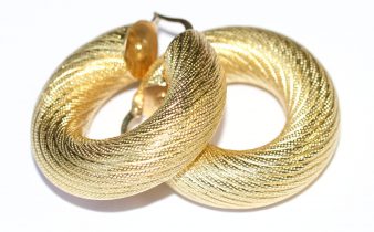 gouden oorbellen